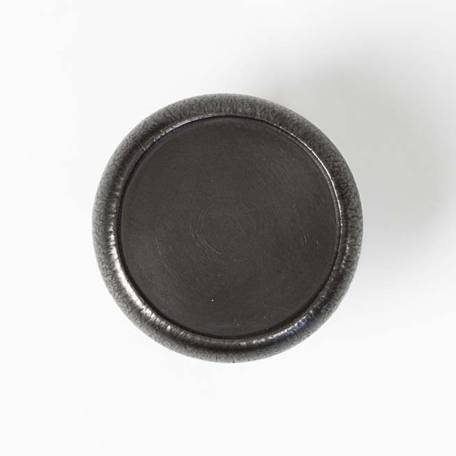 Runder Türknopf aus Bronze handgeschmiedet und patiniert