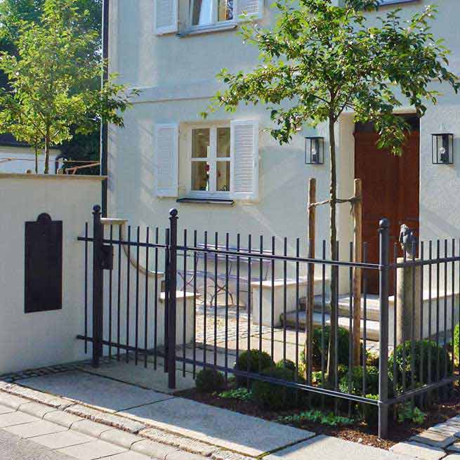 Zaunanlage aus Stahl Privathaus