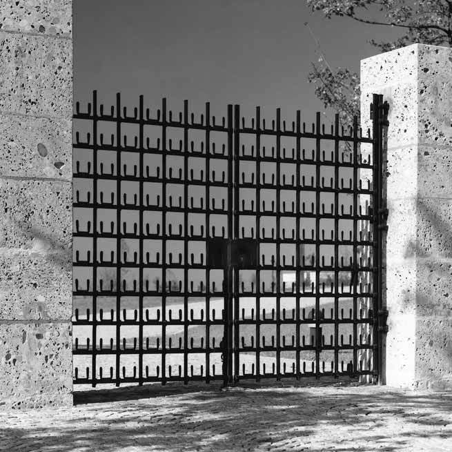 Verschiedene geschmiedete Toranlagen