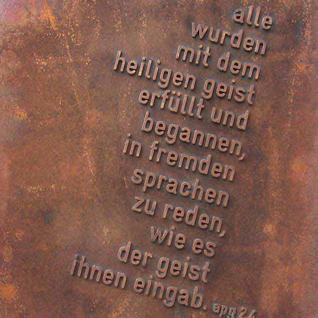 Bronzeplatte mit Schrift aus Sandguss