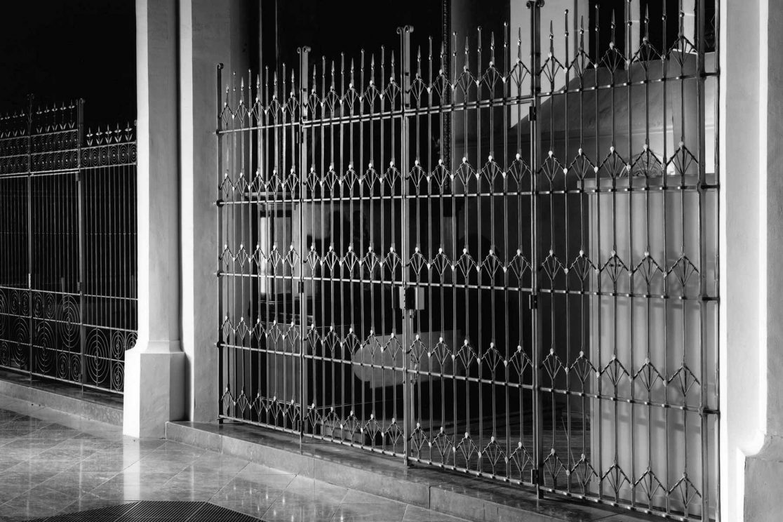 Weiteres geschmiedetes Kapellengitter