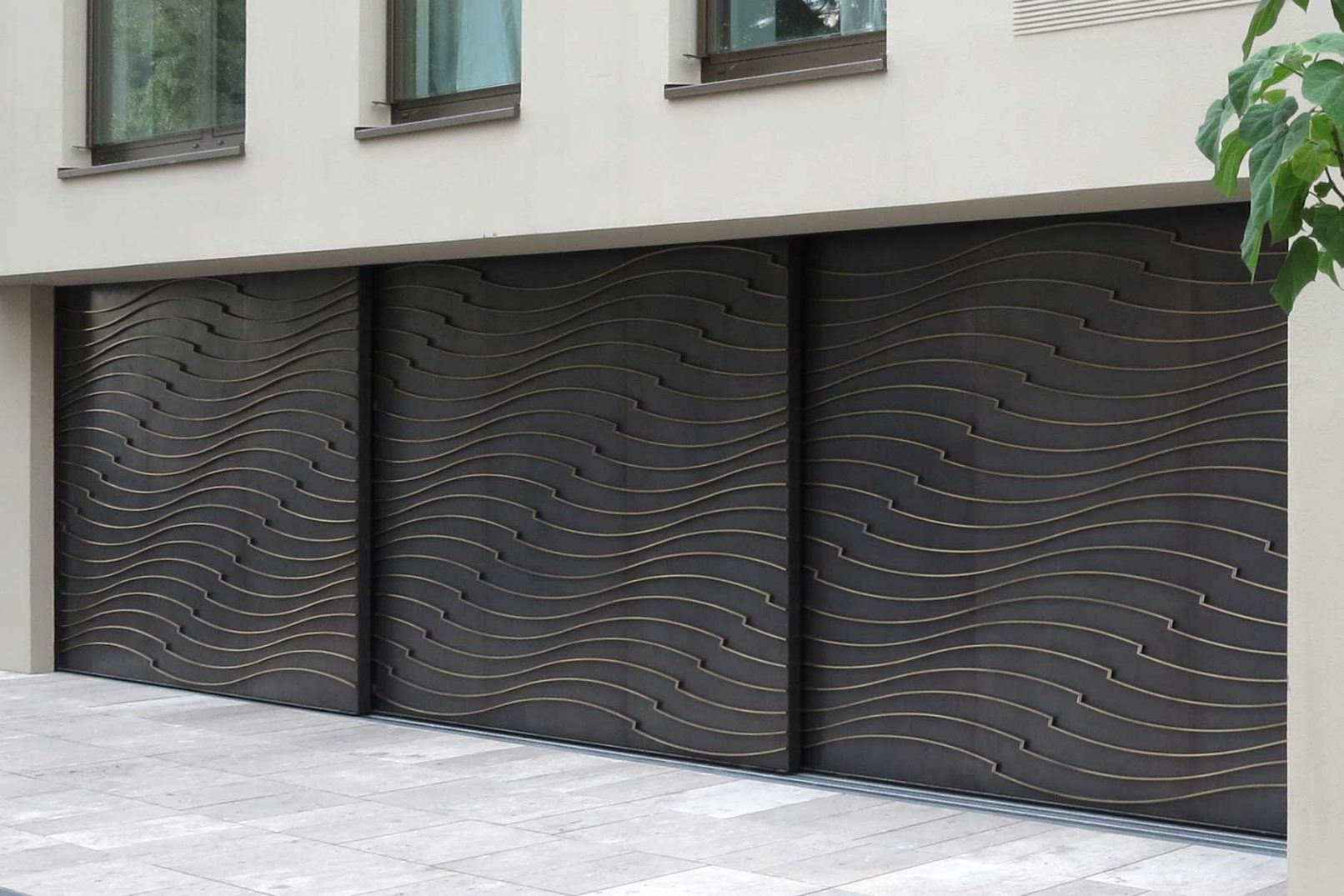 Gesamtansicht des Schiebetor Waves