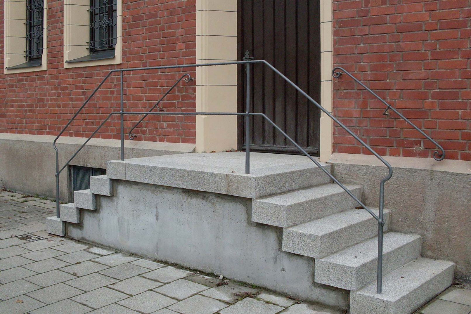 Geschmiedeter Treppenhandlauf St. Peter und Paul, Olching