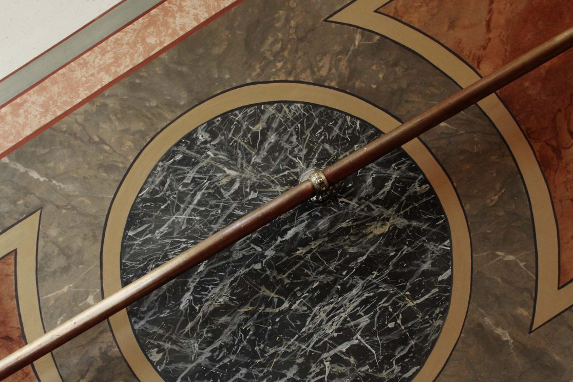 Detail neuer Handlauf bei Treppenantritt