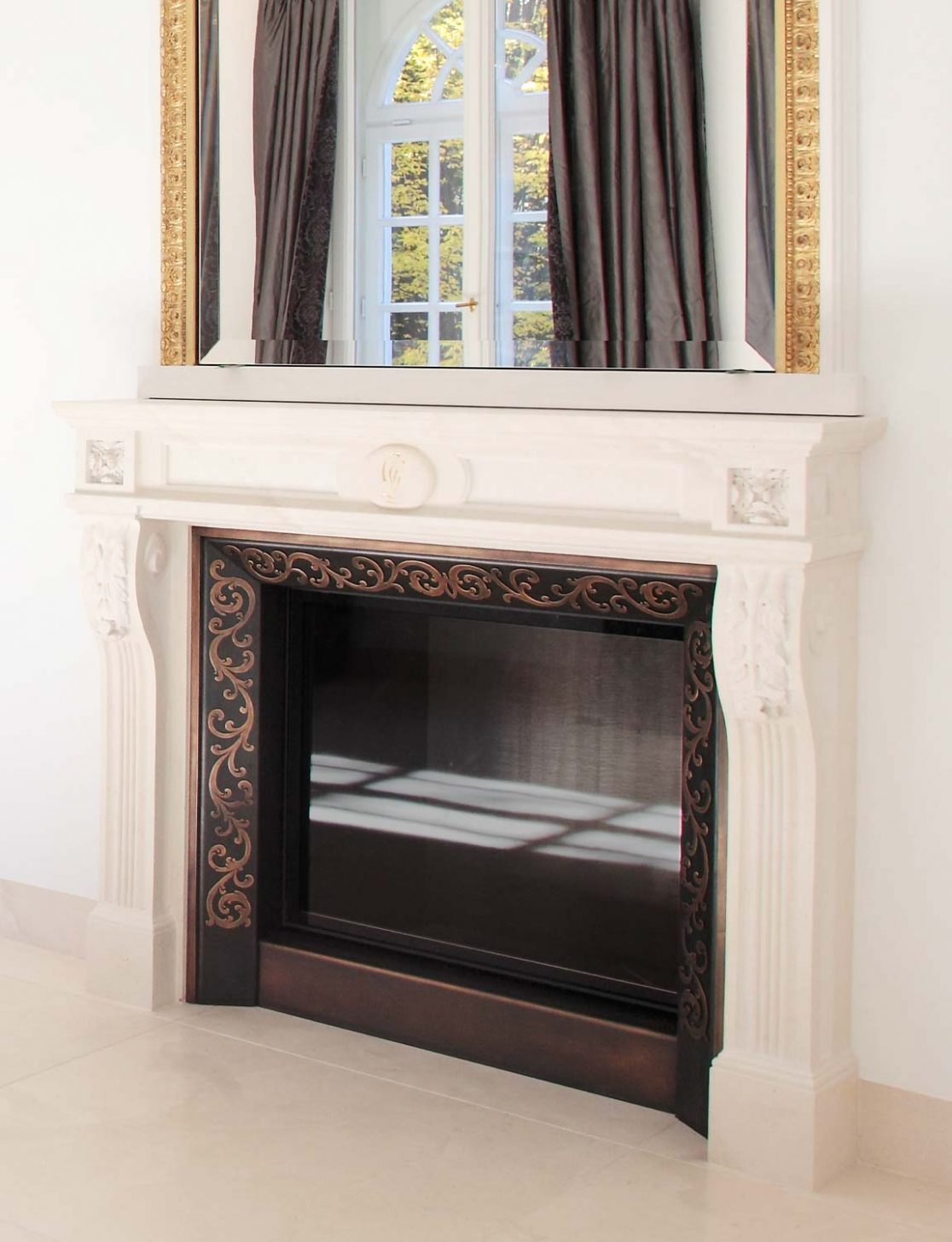 Gesamtansicht des Kamins