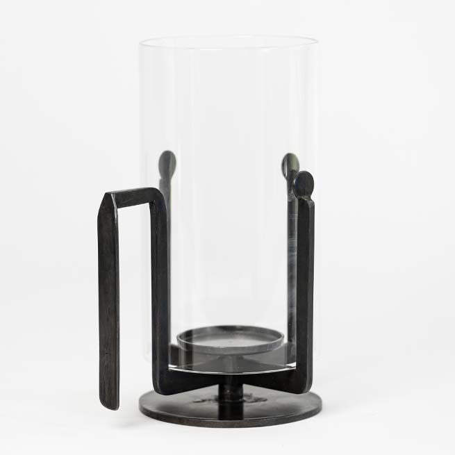 Windlicht aus Bronze mit Glaszylinder