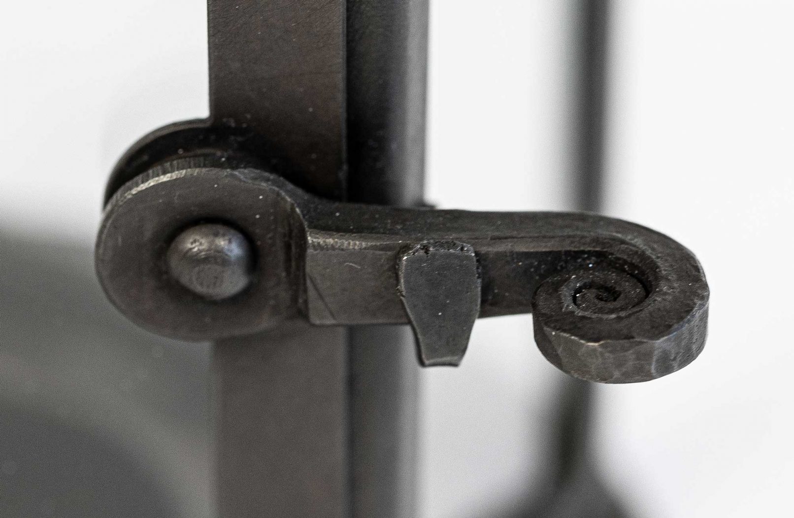 Verschlussriegel der Grableuchte 5