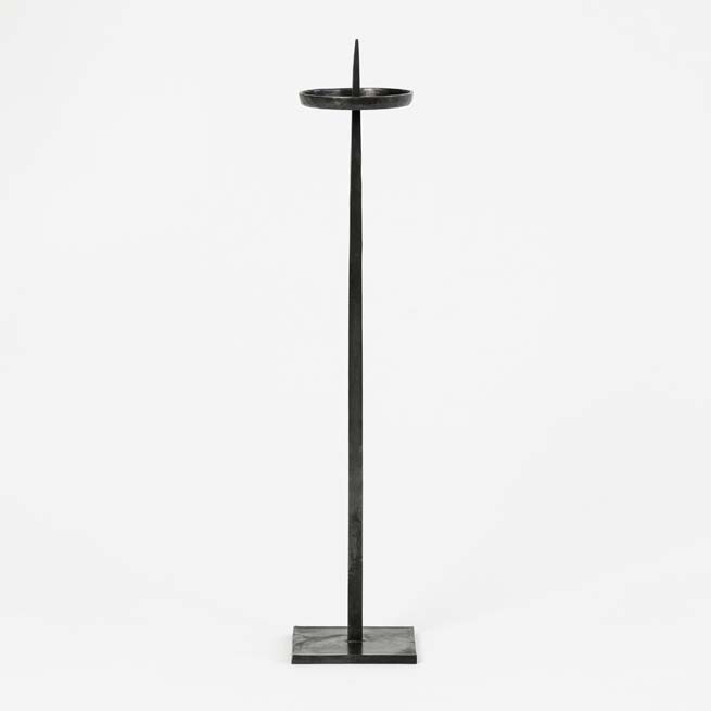 Konischer Kerzenleuchter aus Bronze